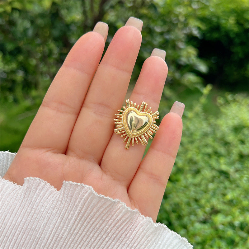 Gold Geometric Heart Ring
