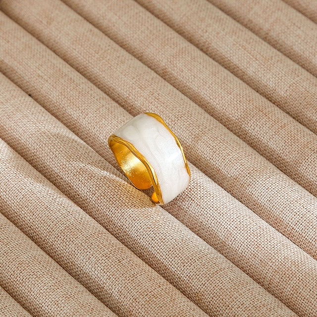 Lux White Band Rind Gold