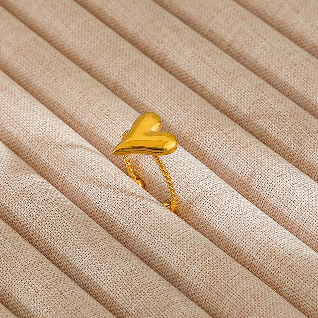 Dainty Gold Heart Ring